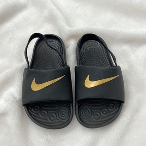 Nike slides size 8c